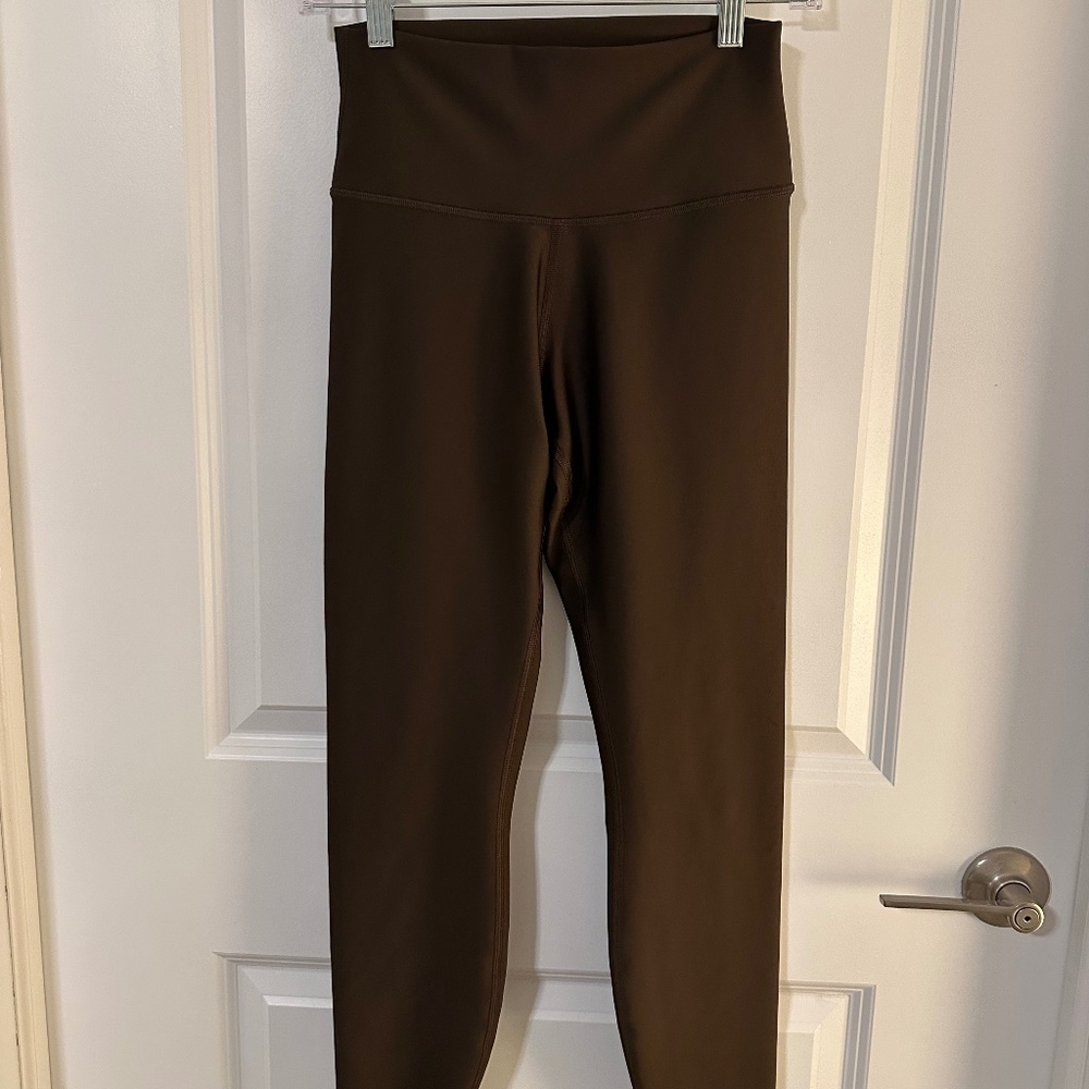 Alo Yoga brown leggings, Size M